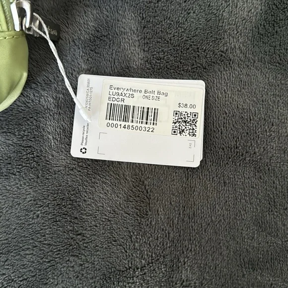 Everywhere Belt Bag - Picture 4 of 5